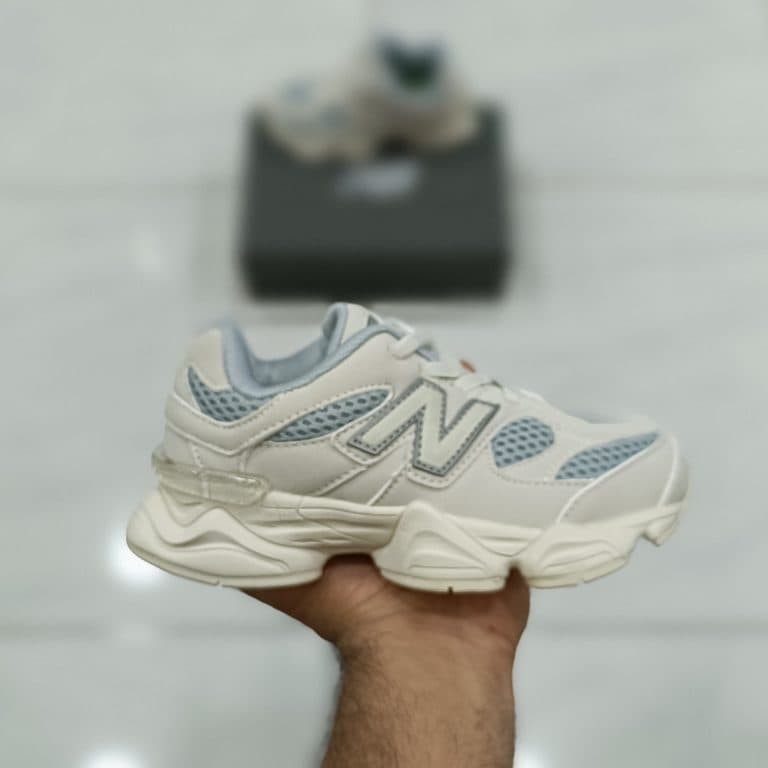 کتونی بچه گانه نیوبالانس ۹۰۶۰ کرمی New balance 9060 — تصویر ۲