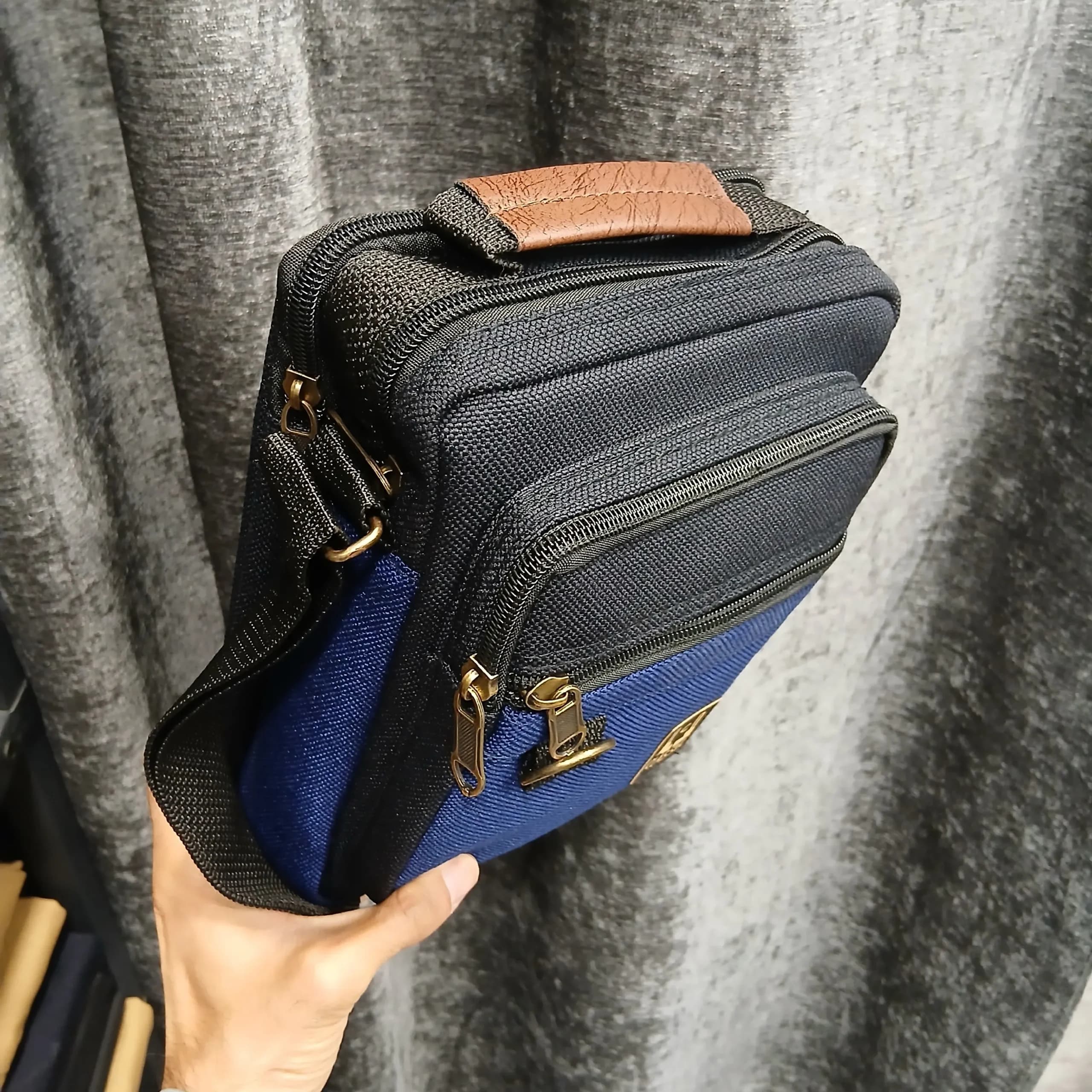 کیف دوشی اسپرت مردانه چرم مصنوعی دو طبله ابعاد 24x18x7 سانتیمتر — تصویر ۵