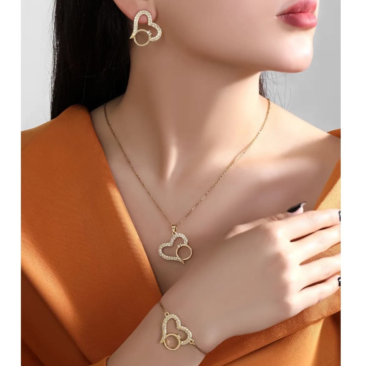 سرویس زنانه مجلسی عشق جاویدان رنگ طلایی و نقره ای استیل رنگ ثابت کد zmp — تصویر ۲