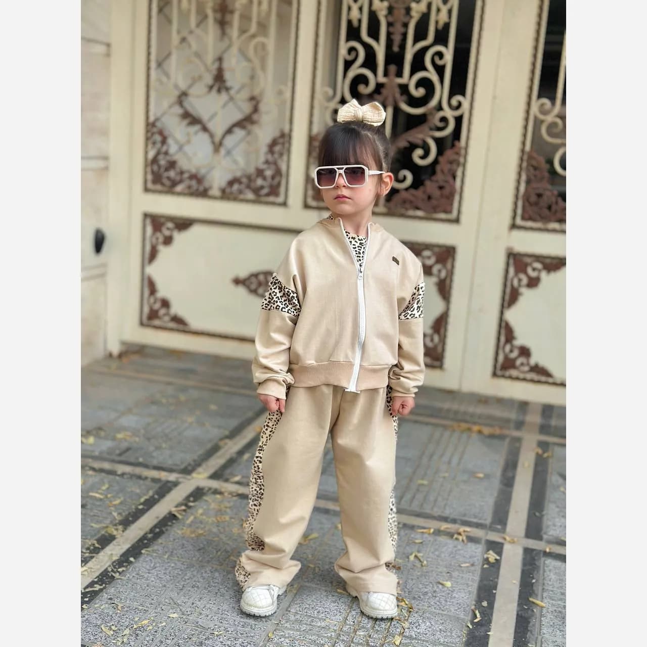 ست سه تکه دخترانه طرح پلنگی رنگ کرم — تصویر ۳