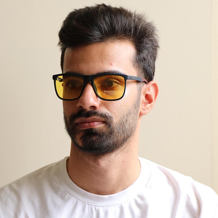 عینک دید در شب پلیس با فریم مستطیلی شکل، رنگ مشکی مات، دسته فنری و لنز زرد رنگ مدل 1087 — تصویر ۸