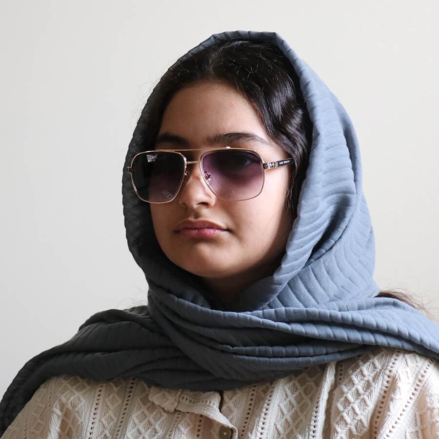 عینک آفتابی لاکچری لویی ویتون با فریم خلبانی، طلایی رنگ و عدسی دودی سایه روشن مدل 1099 — تصویر ۸