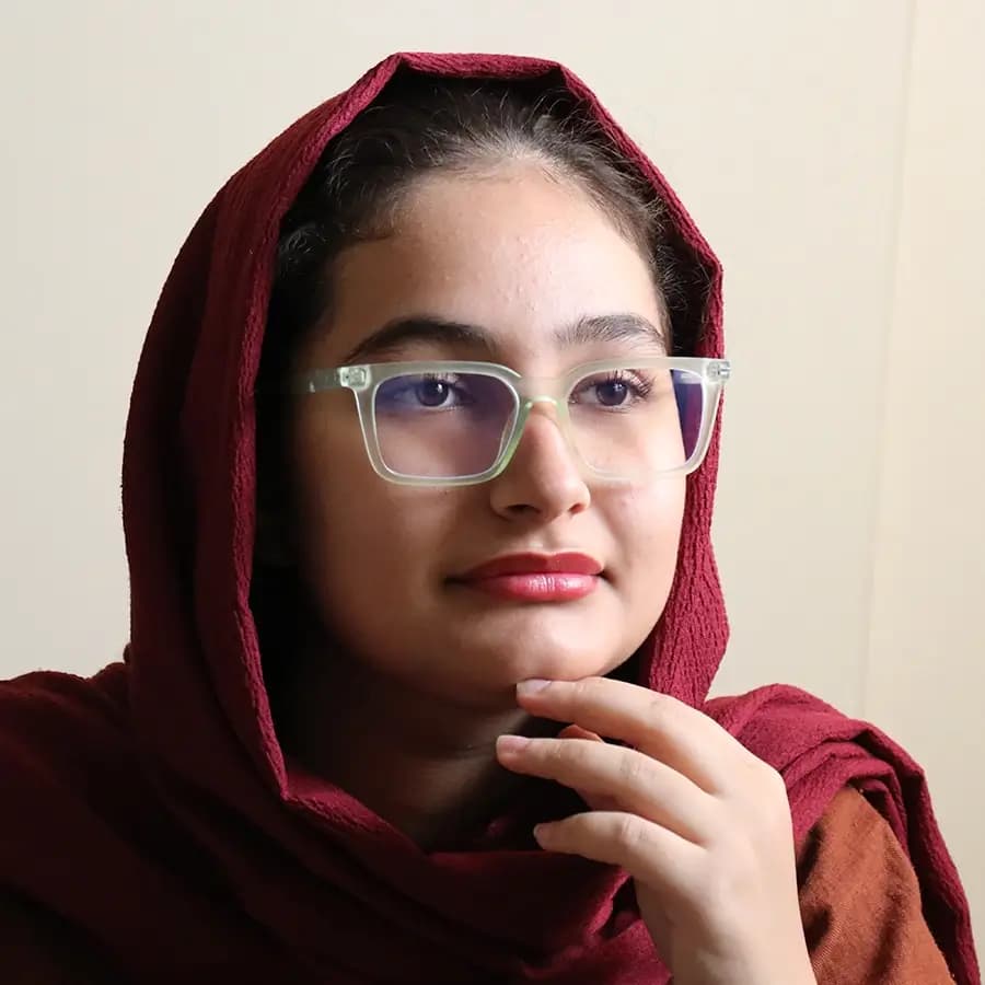 عینک طبی با فریم مستطیلی، از جنس کائوچو، بی‌رنگ و شفاف و لنز بلوکات و قابل تعویض مدل 203158 — تصویر ۲
