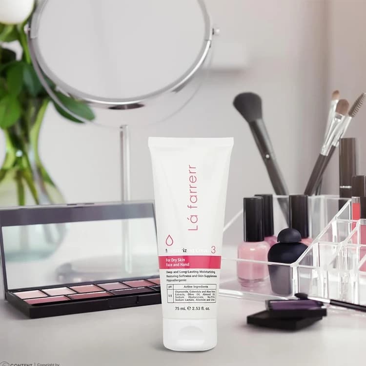 کرم آبرسان L’a farrerr مدل Moisturizing 3 حجم 75 میلی لیتر — تصویر ۶