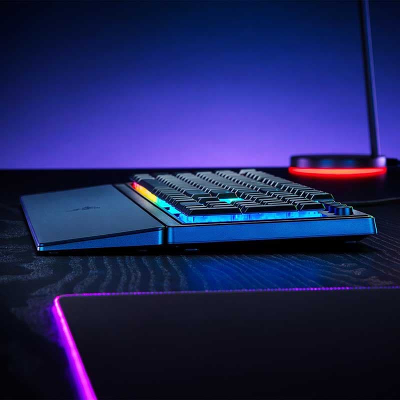 کیبورد سیم دار گیمینگ برند Razer Ornata V3 — تصویر ۴