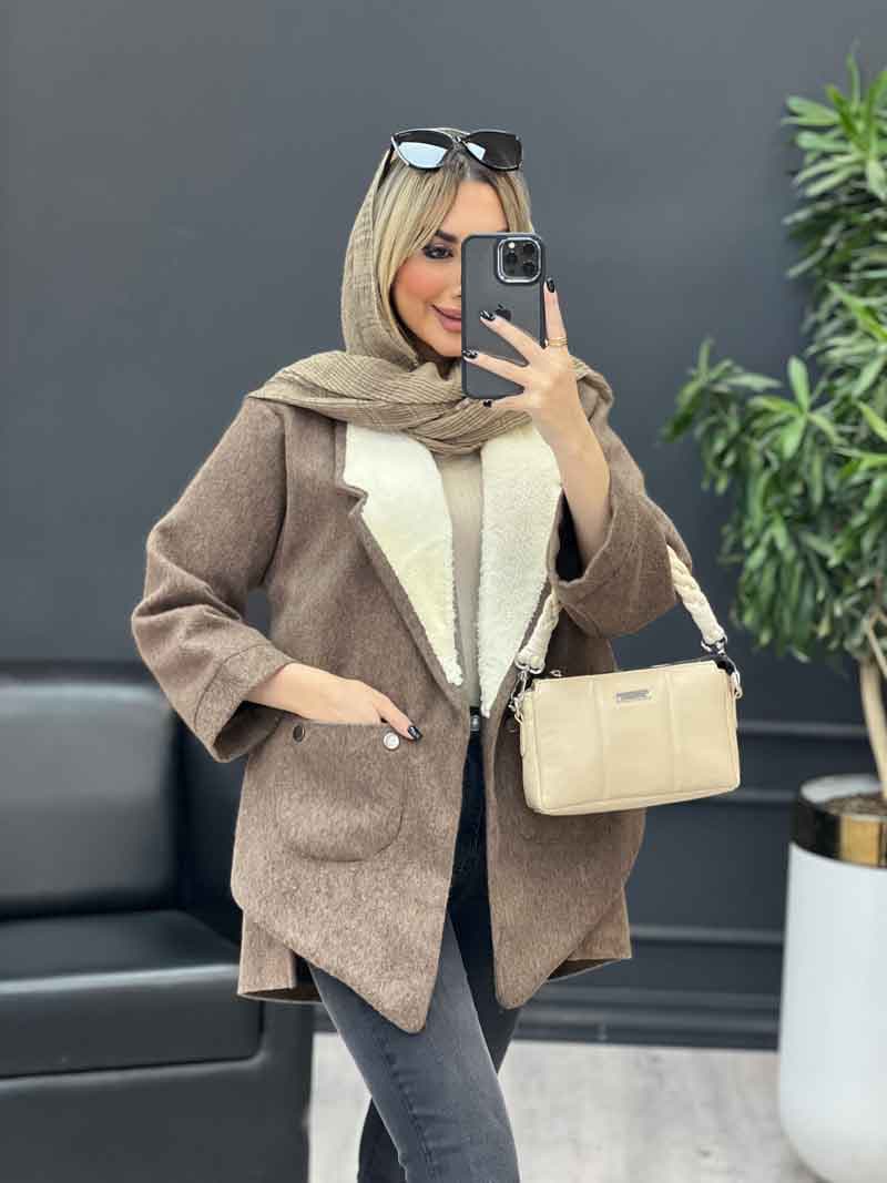 پالتو جیب پرچی یقه خز کد 4153 — تصویر ۳