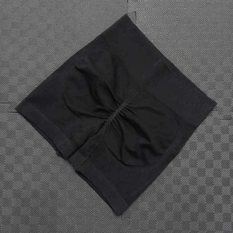 شورتک اورجینال پشت چین دار سیملس مشکی SH-K12 — تصویر ۲