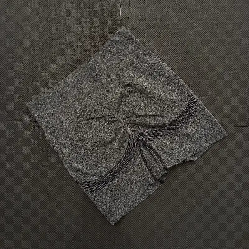 شورتک سیملس باسن چین دار پشت خط SH204 — تصویر ۸