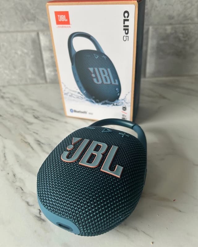 اسپیکر بلوتوثی جی بی ال JBL Clip 5 Bluetooth Speaker — تصویر ۳