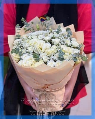 گلفروشی نزدیک ایستگاه قیطریه خط یک مترو