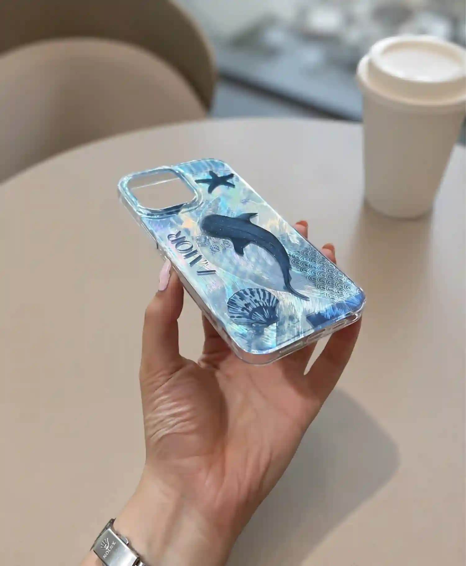 قاب هولوگرامی طرح وال Amor گوشی موبایل Iphone 13 Pro Max — تصویر ۳