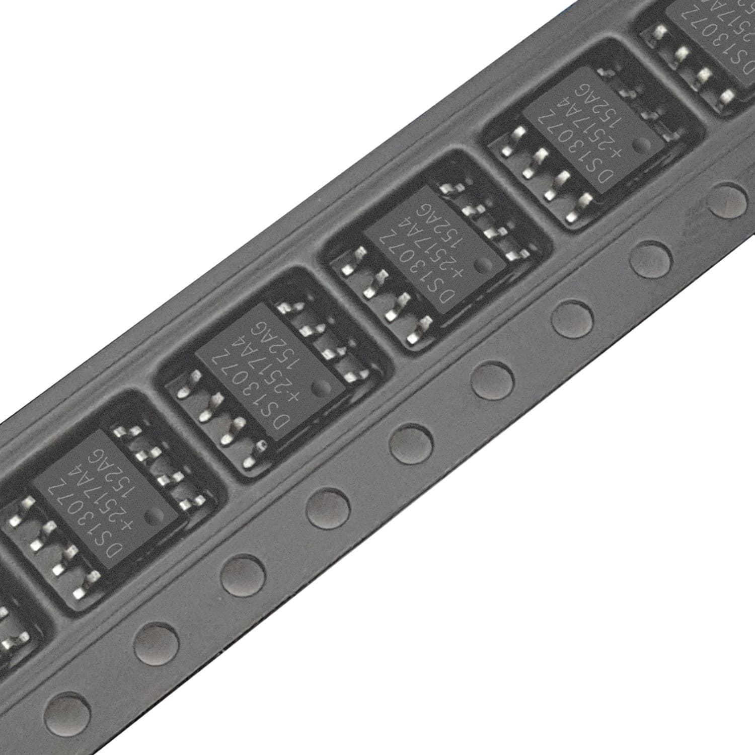 آی‌سی ساعت واقعی مکسیم مدل DS1307Z+T&R پکیج SOIC-8 رول ۲۵۰۰ عددی — تصویر ۳