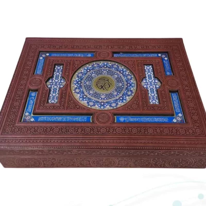 قرآن وزیری بدون ترجمه گلاسه چرم جعبه دار پلاک رنگی با آینه نفیس کادویی — تصویر ۵
