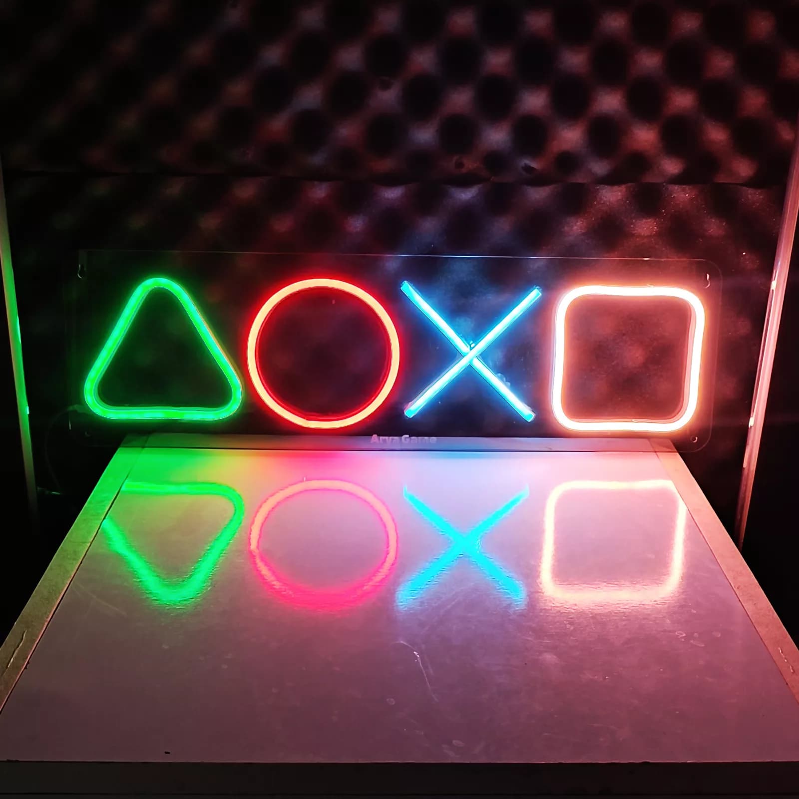 چراغ نئونی طرح آیکون دسته پلی استیشن کد PS45X15 — تصویر ۲
