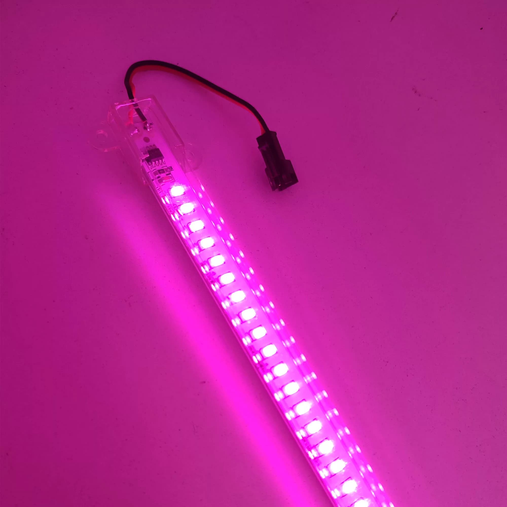 ریسه ال ای دی رشد گیاه 18 وات مدل فول اسپکتروم 220v — تصویر ۲