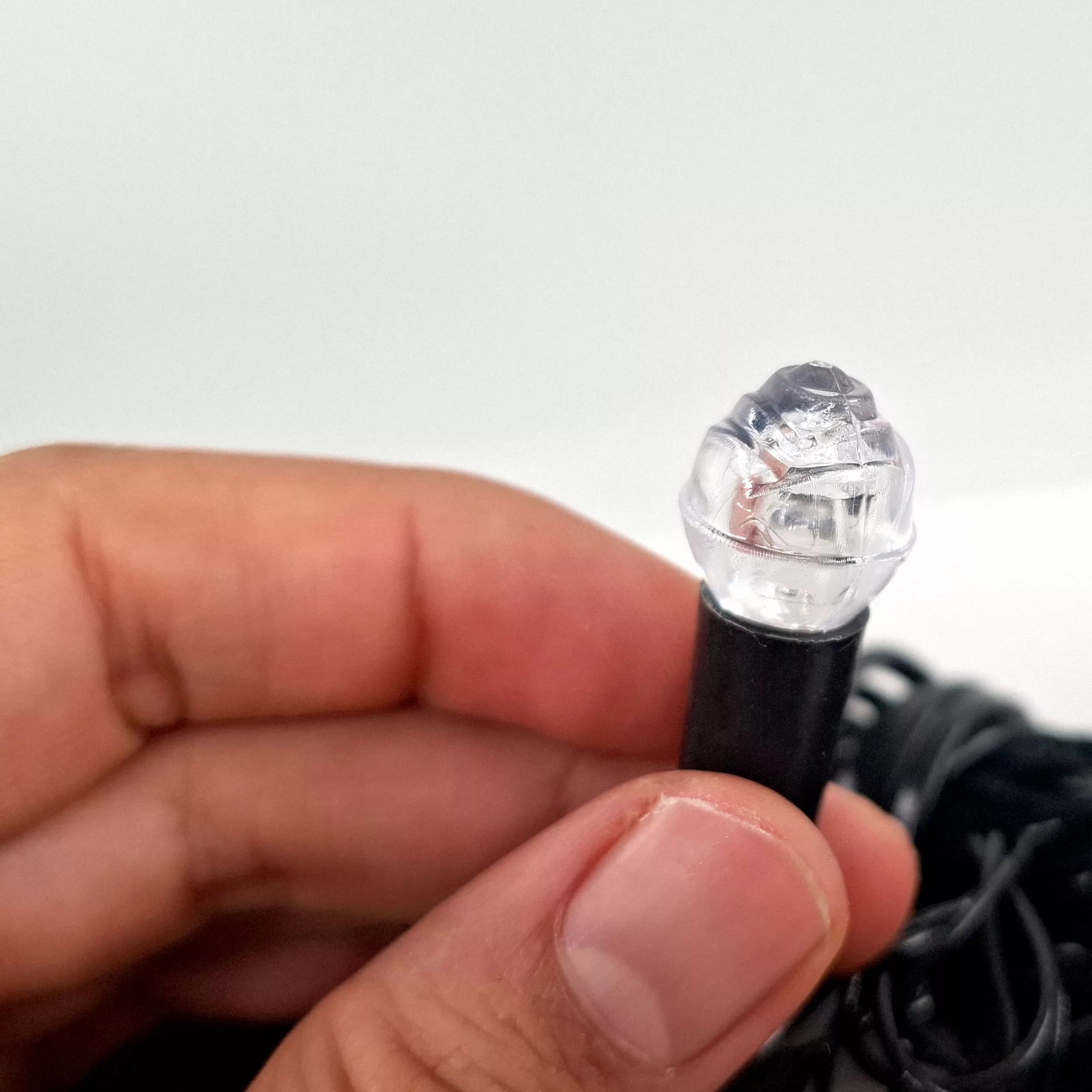 ریسه ال ای دی مدل گل شیشه ای کد 28Lamp طول 4.5 متر — تصویر ۳