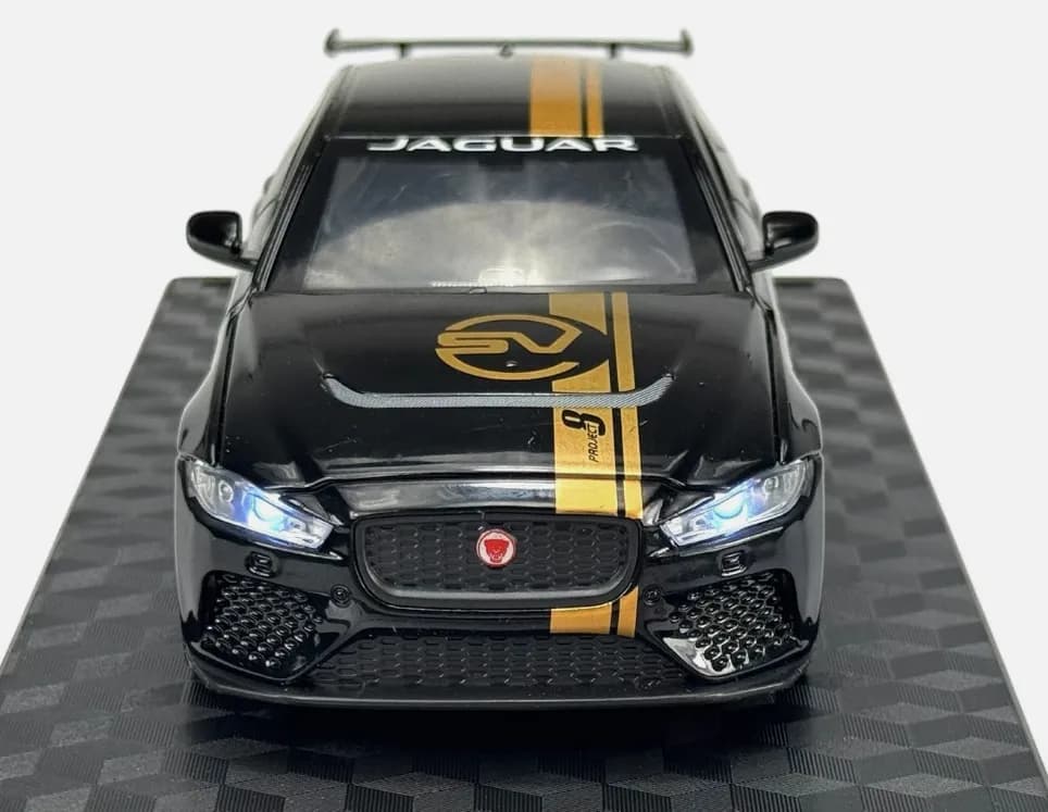 ماشین فلزی جگوار XE SV Project 8 مشکی — تصویر ۲