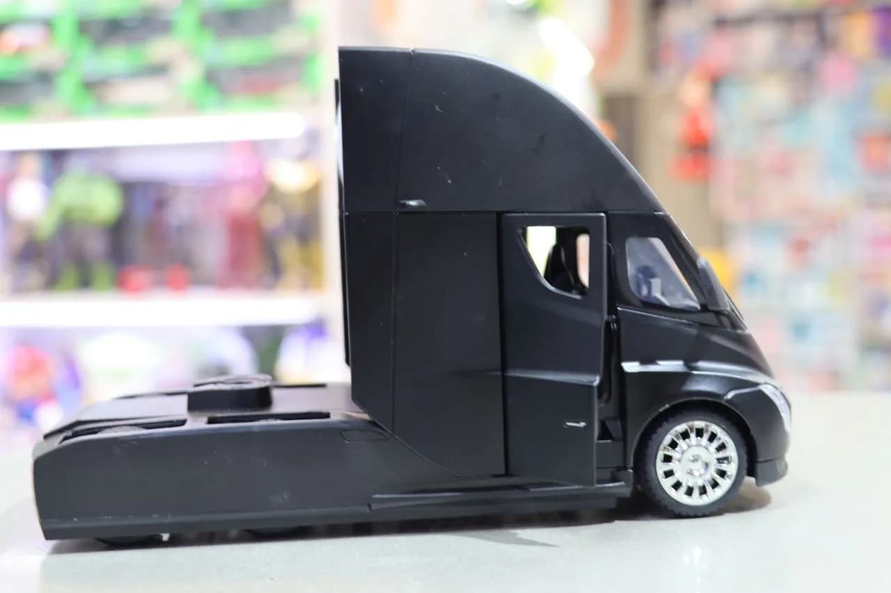 ماشین فلزی تسلا Semi Truck بدون بار مشکی — تصویر ۶