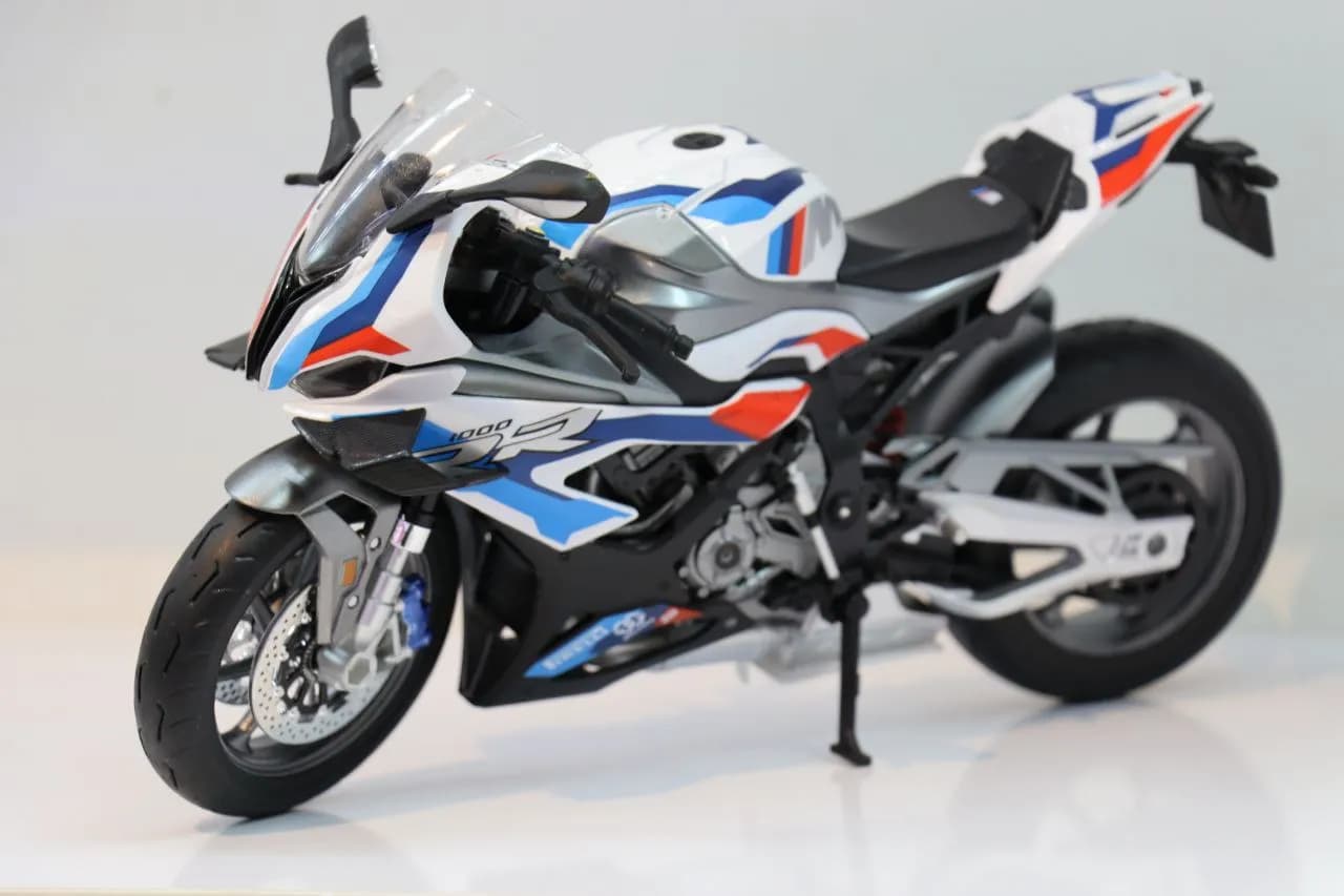 موتور فلزی بی ام و M1000RR سفید مدل M9_5A — تصویر ۵