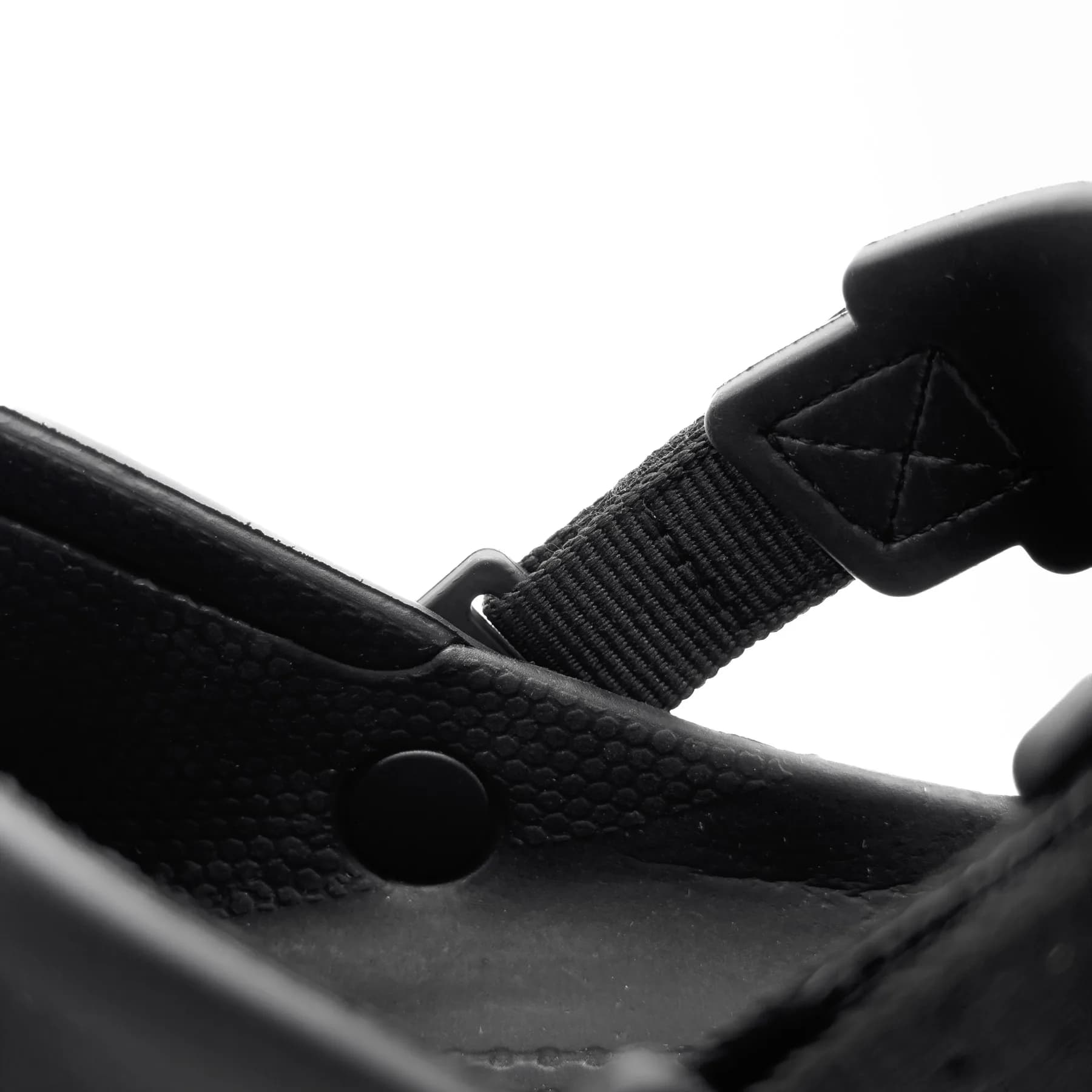 کراکس دوت مکس مشکی | Crocs Duet Max — تصویر ۶