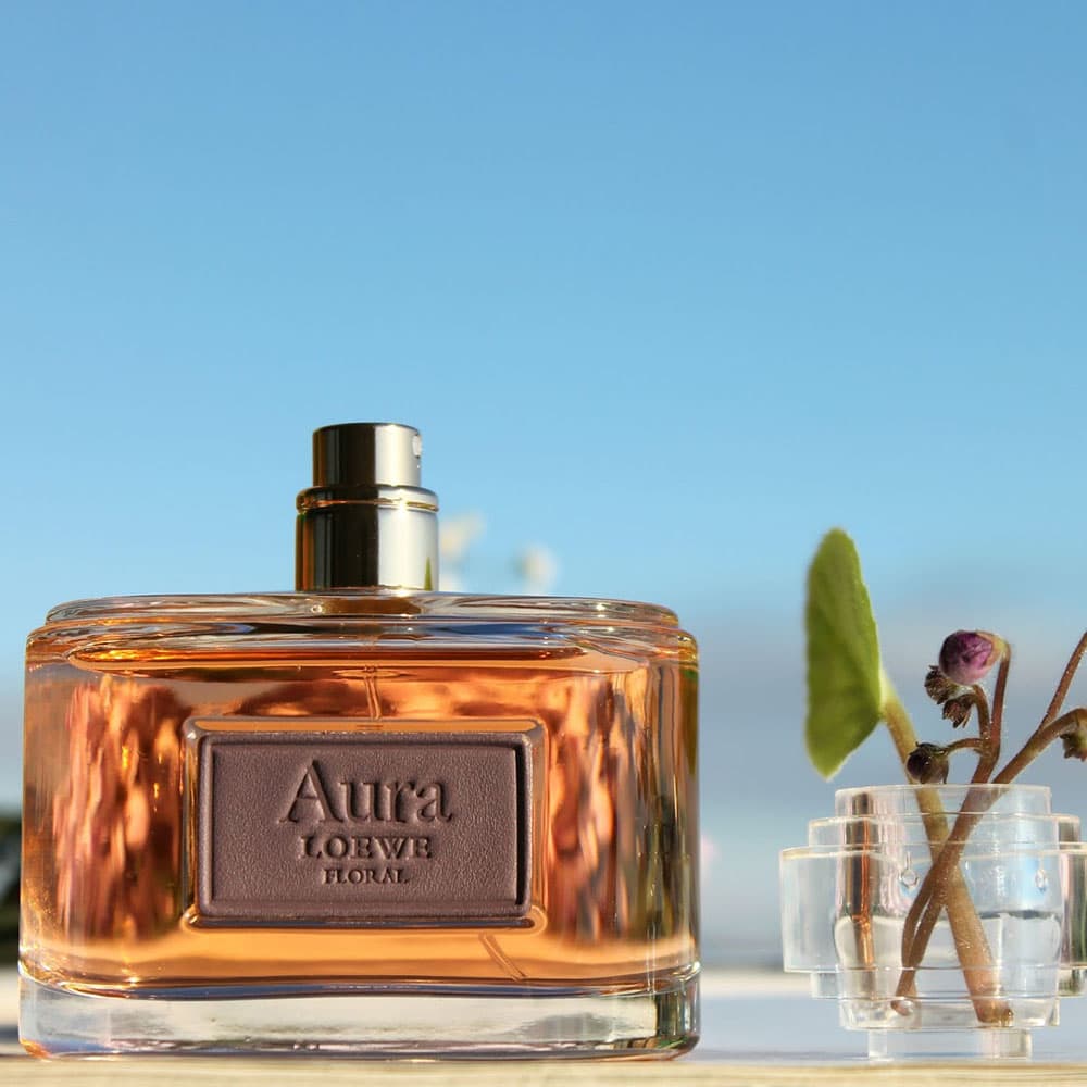 ادو پرفیوم زنانه لوئو مدل آئورا فلورال Aura Loewe Floral حجم ۱۲۰ میلی لیتر | Loewe Aura Loewe Floral Eau De Parfum for Women 120 ml — تصویر ۲