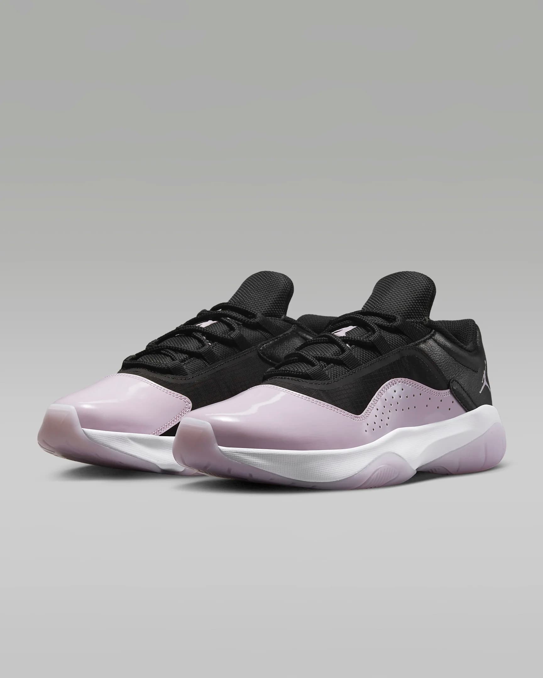 کفش زنانه نایک اورجینال -مشکی و صورتی Nike Air Jordan 11 CMFT Low — تصویر ۶