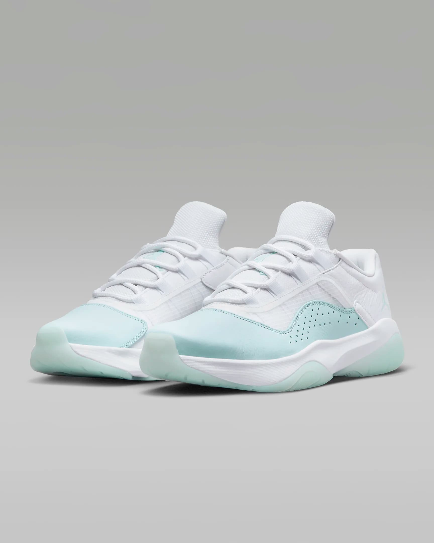 کفش زنانه نایک اورجینال -سفیدوسبز Nike Air Jordan 11 CMFT Low — تصویر ۶