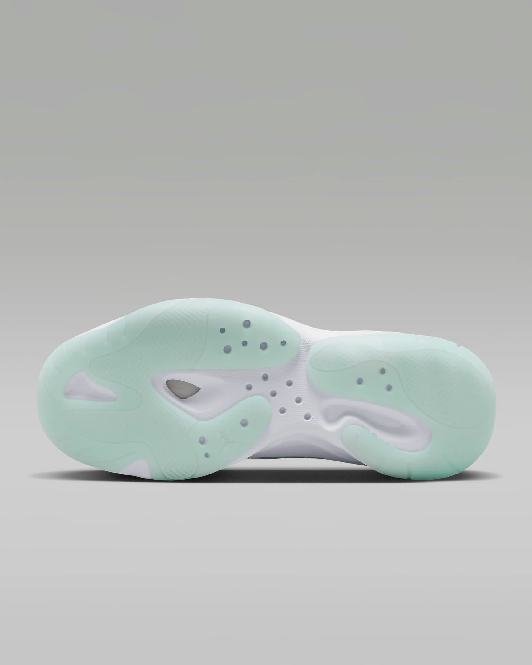 کفش زنانه نایک اورجینال -سفیدوسبز Nike Air Jordan 11 CMFT Low — تصویر ۳