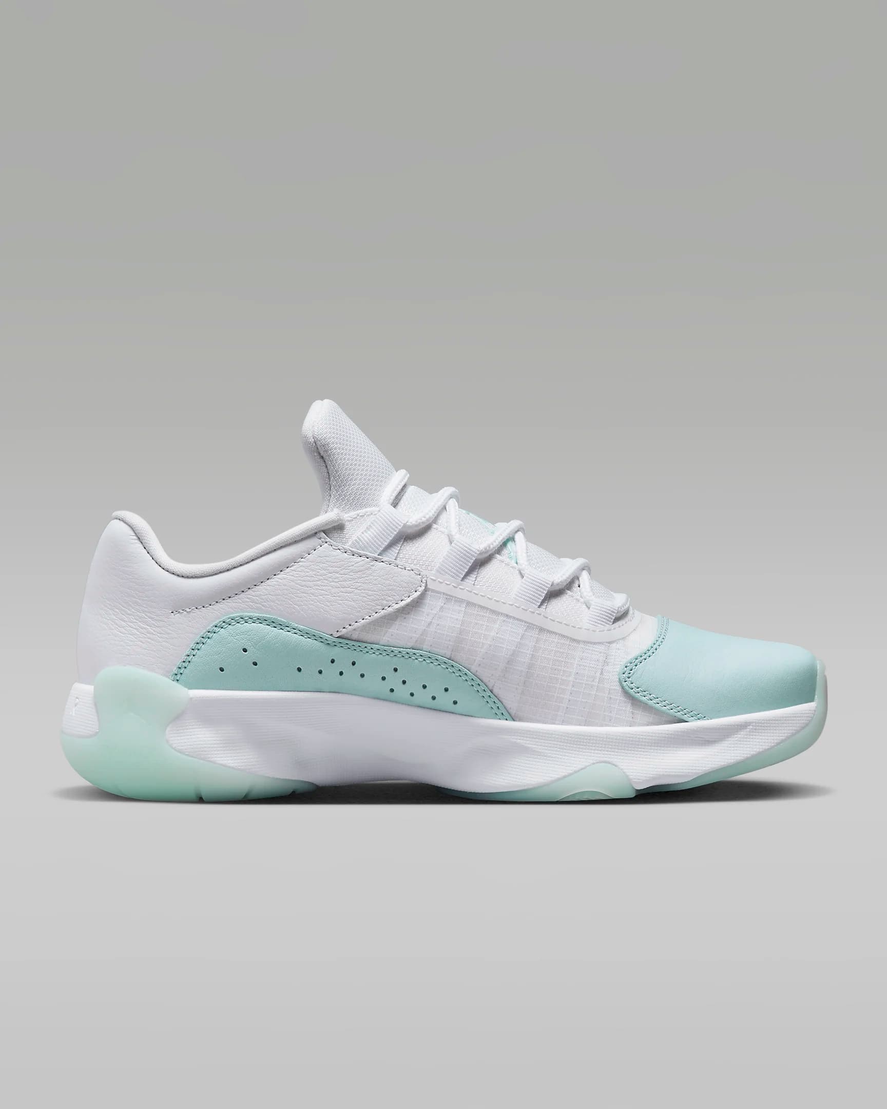 کفش زنانه نایک اورجینال -سفیدوسبز Nike Air Jordan 11 CMFT Low — تصویر ۴