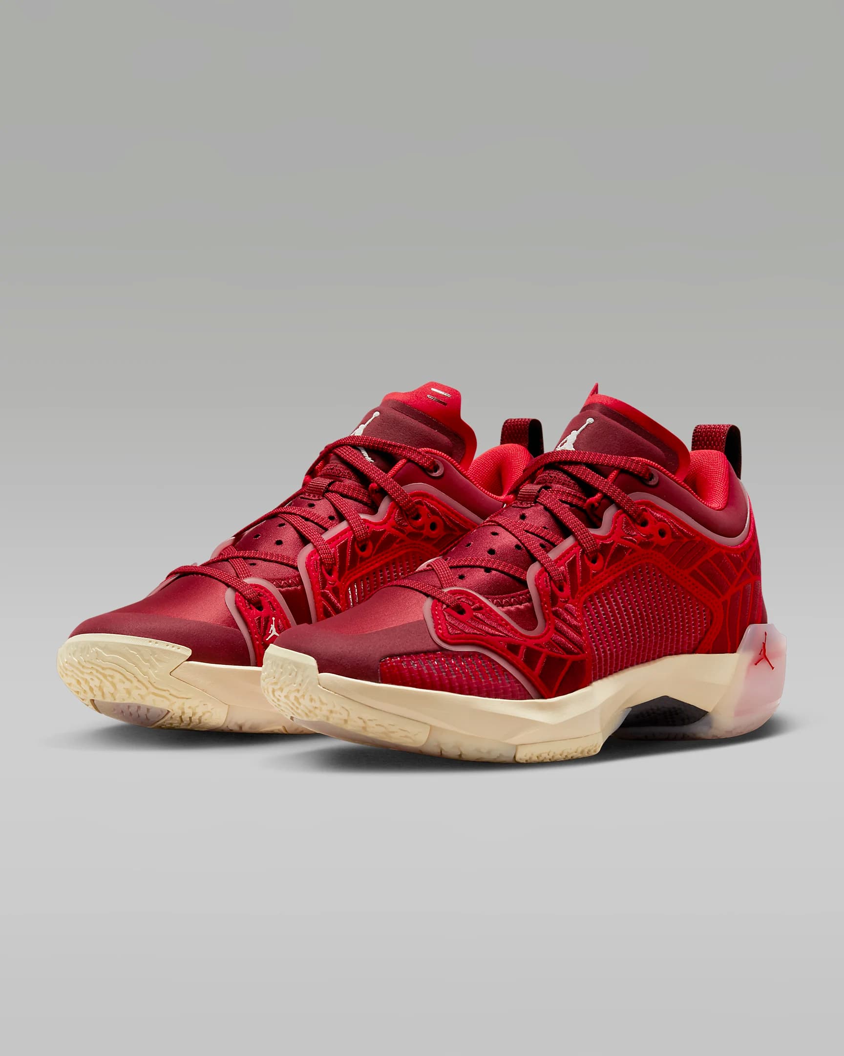 کفش زنانه نایک اورجینال -زرشکی Nike Air Jordan XXXVII Low — تصویر ۶