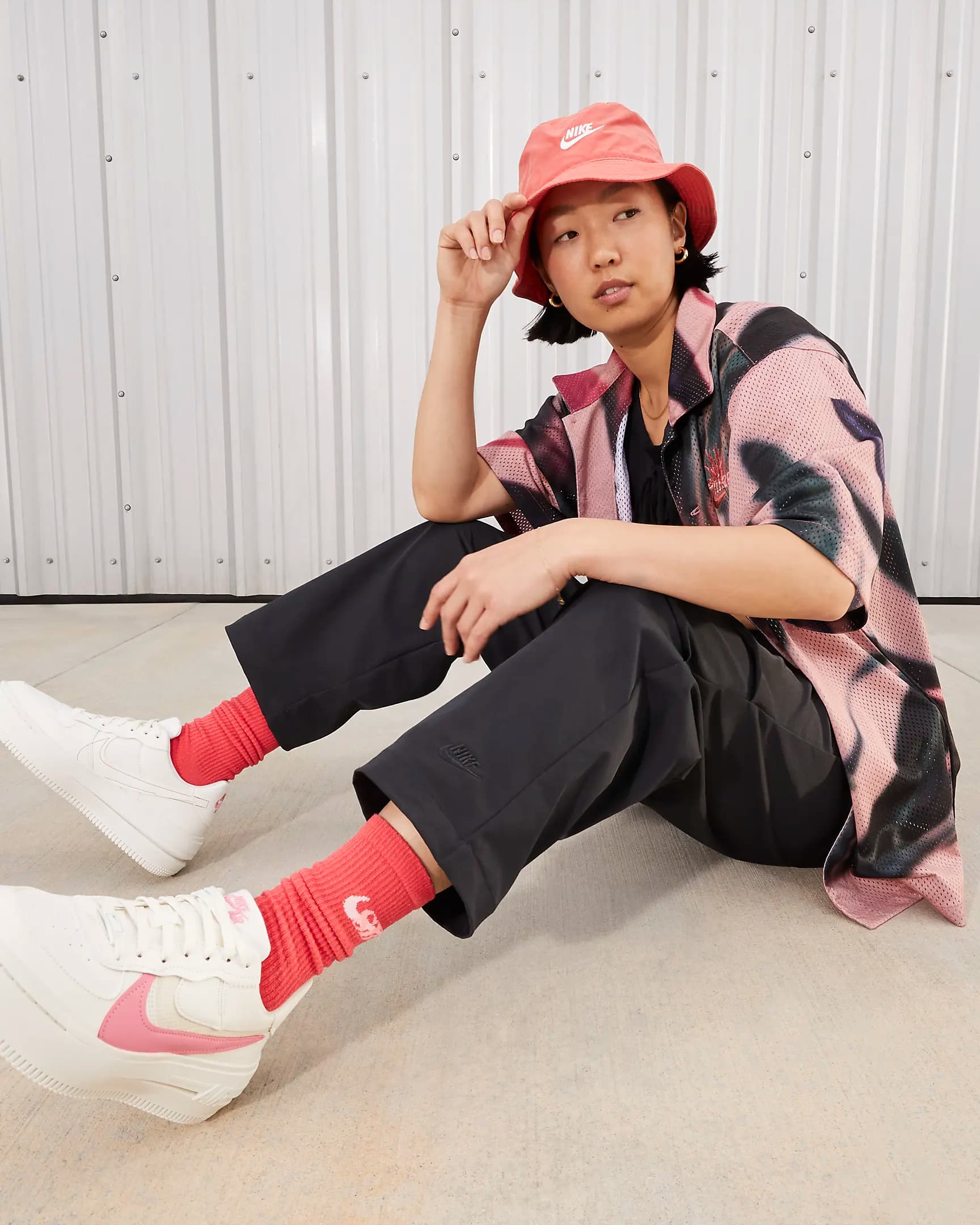 کفش زنانه نایک اورجینال-سفیدو صورتی Nike Air Force 1 PLT.AF.ORM — تصویر ۳
