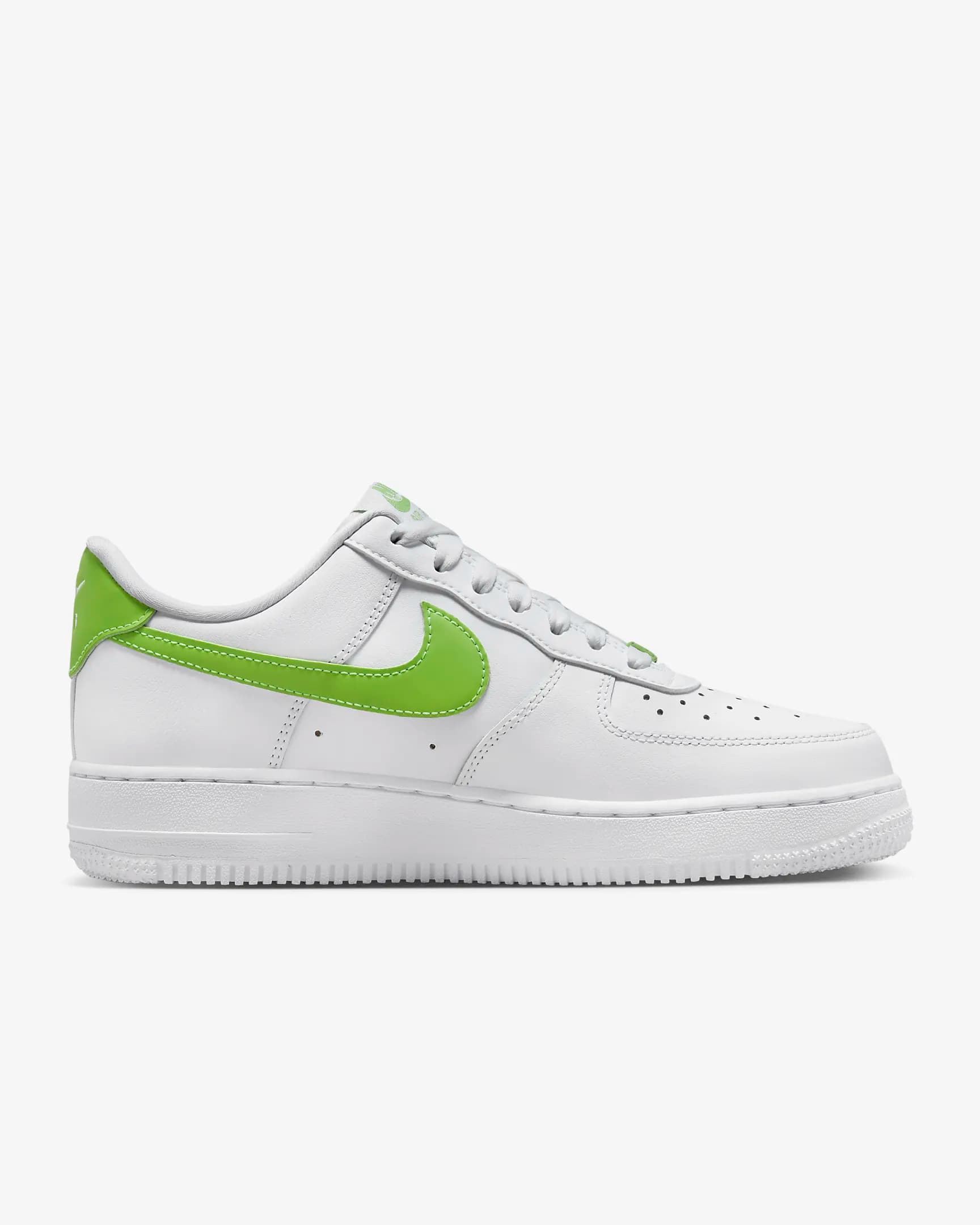 کفش زنانه نایک اورجینال-سفیدوسبز Nike Air Force 1 ’07 — تصویر ۴