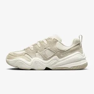 کفش زنانه نایک اورجینال- خاکی Nike Tech Hera
