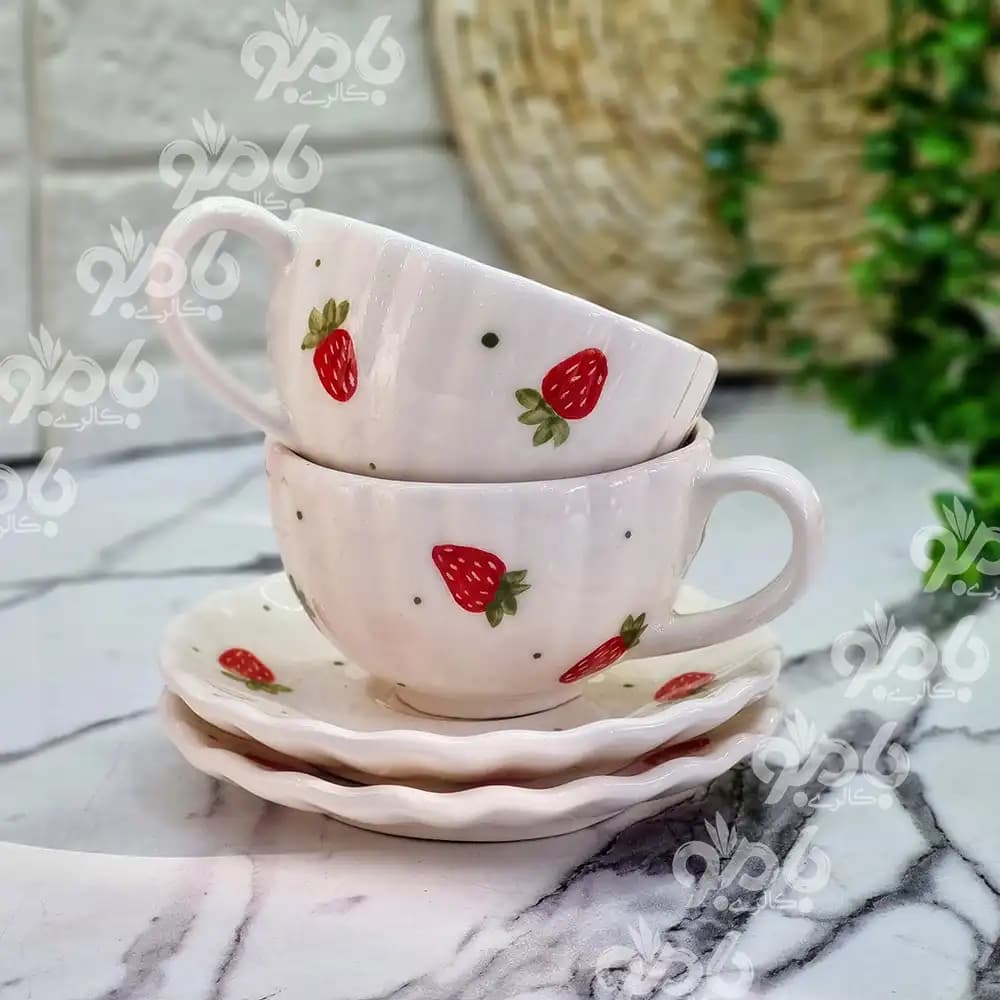 فنجان سرامیکی طرح توت فرنگی 10 سانت دالبری ساده
