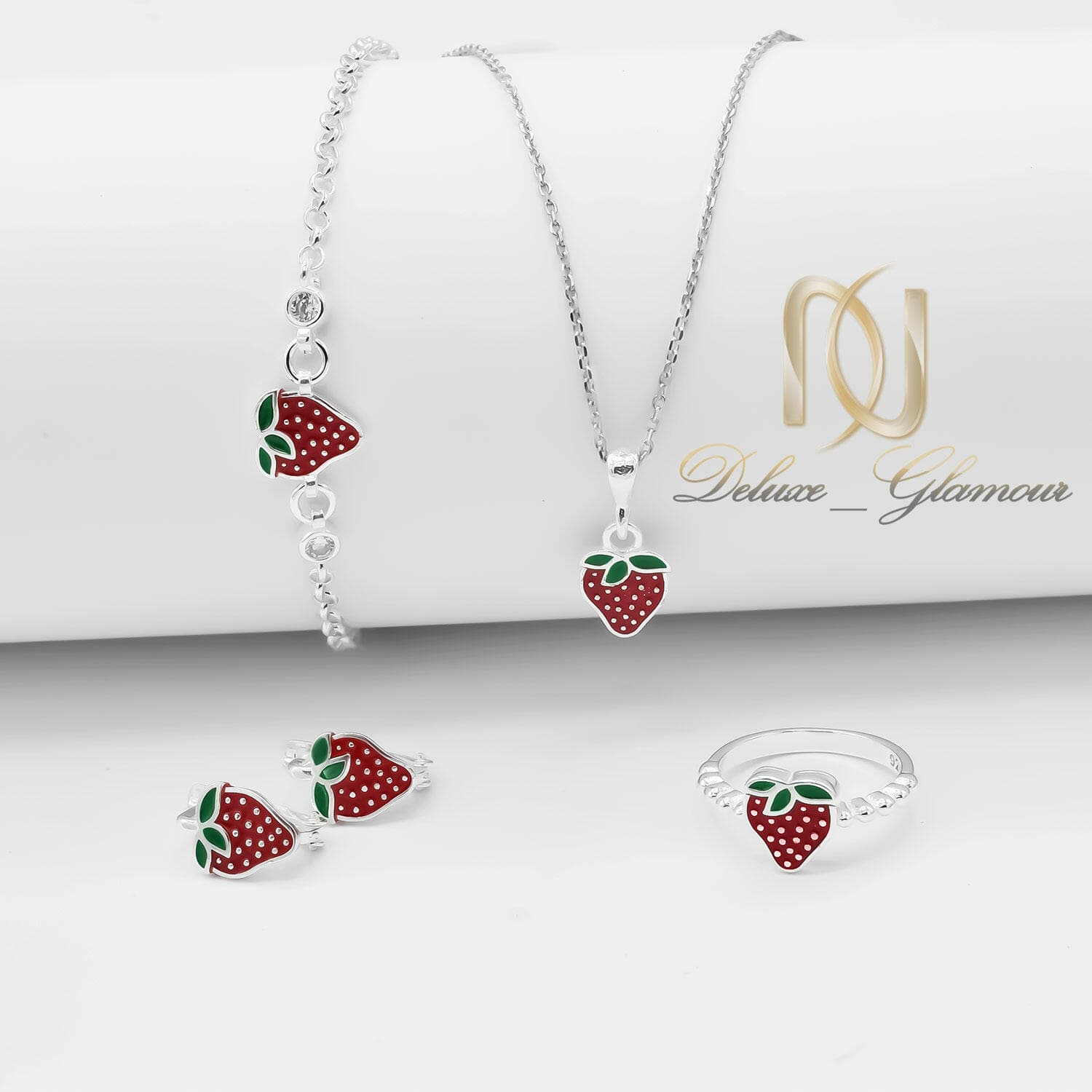 سرویس نقره بچگانه طرح توت فرنگی ns-n969