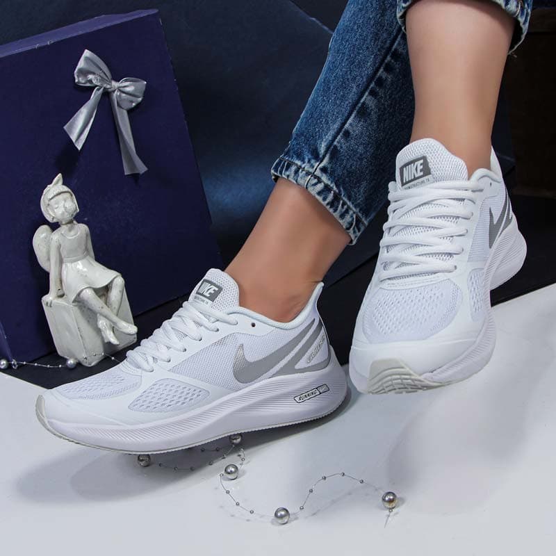 کتونی مردانه زنانه مدل نایک ایر زوم گاید nike air zoom guide رانینگ رنگ سفید کد 26200 — تصویر ۷