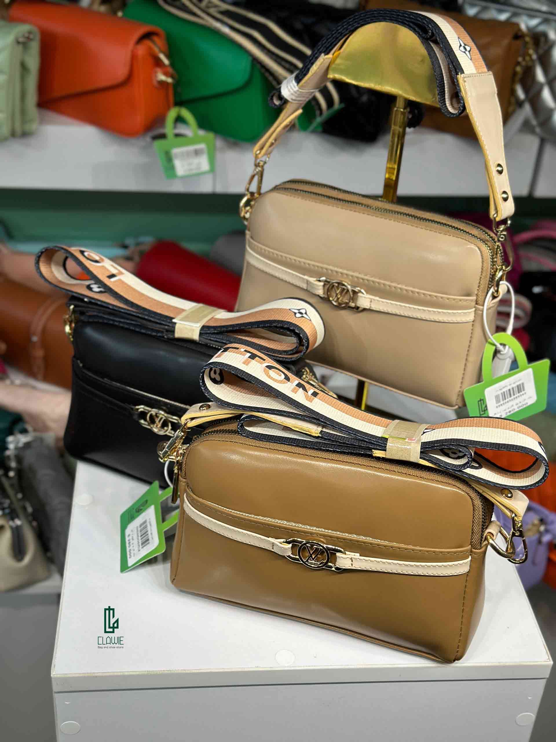 👝 کیف پاسپورتی: 23 louis vuitton