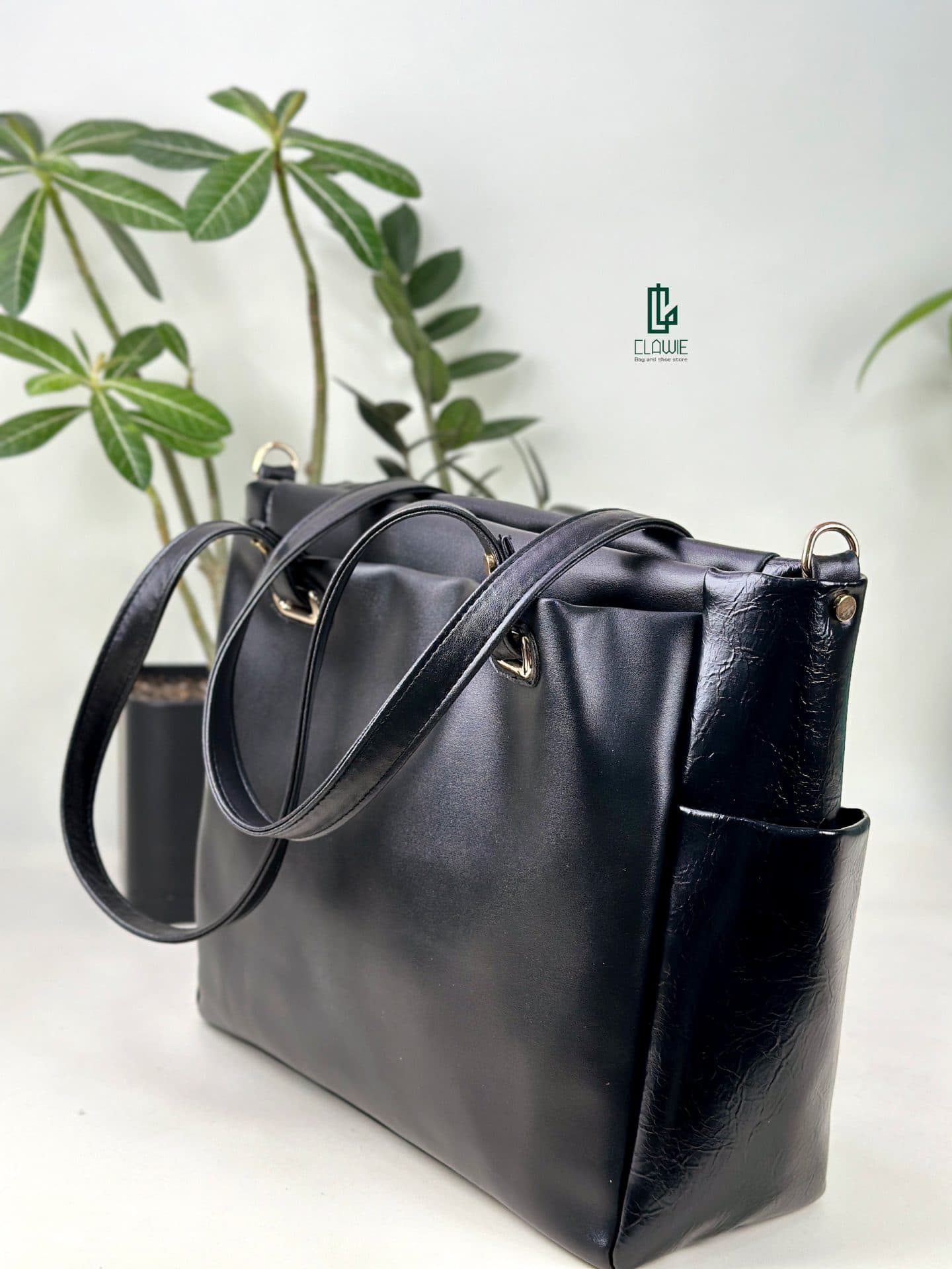 کیف زنانه : GUESS — تصویر ۳