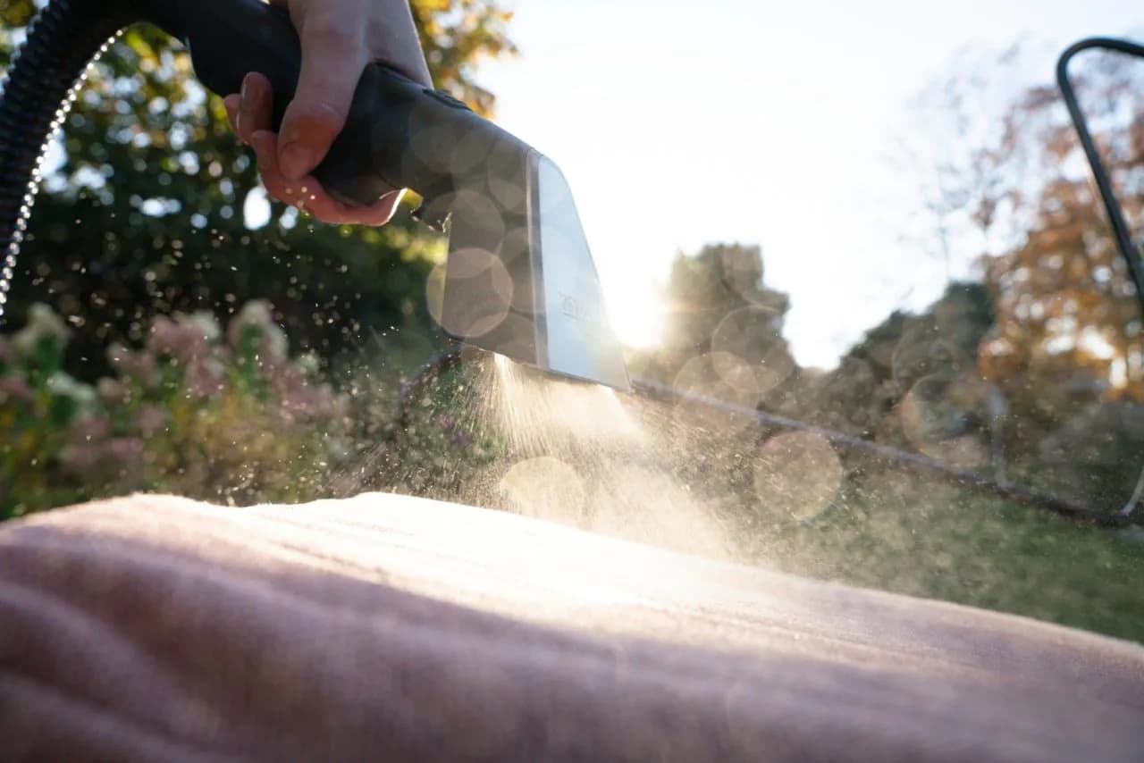 فرش شوی شارژی کارشر مدل Karcher SE3-18 — تصویر ۷