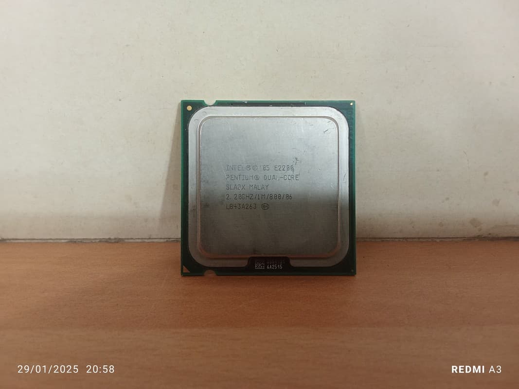 سی پی یو اینتل پنتیوم DUAL CORE E2200 2.20GH(استوک)