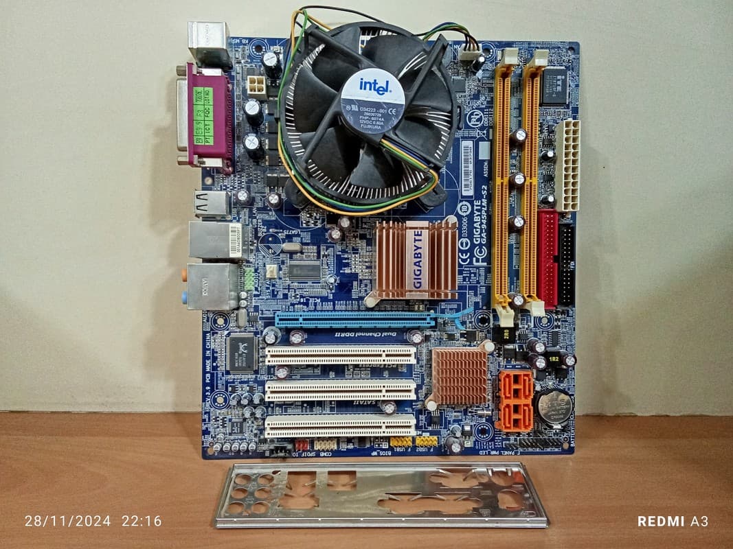 باندل مادربرد گیگابایت(DDR2) مدل GA-945PLm-S2 — تصویر ۵