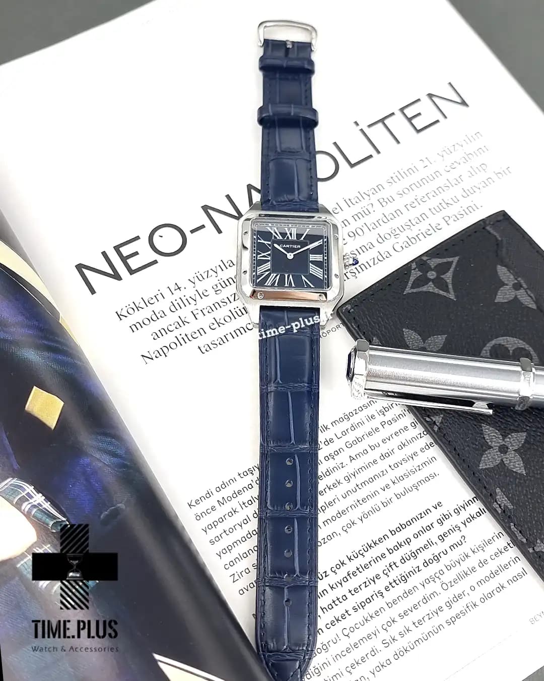 ساعت مردانه کارتیه Santos Dumont navy blue strap — تصویر ۴