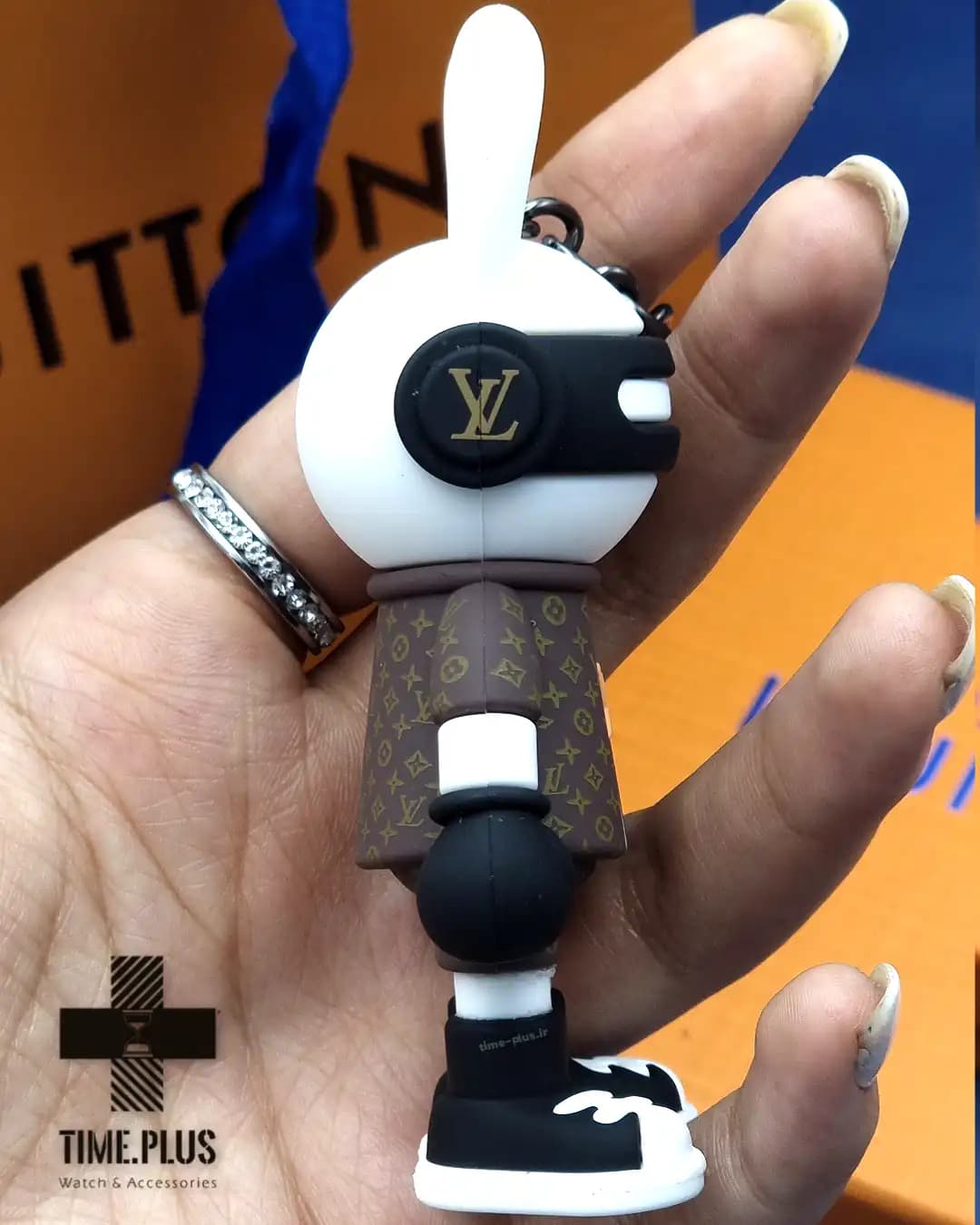 جاکلیدی LouisVuitton مدل خرگوش — تصویر ۵