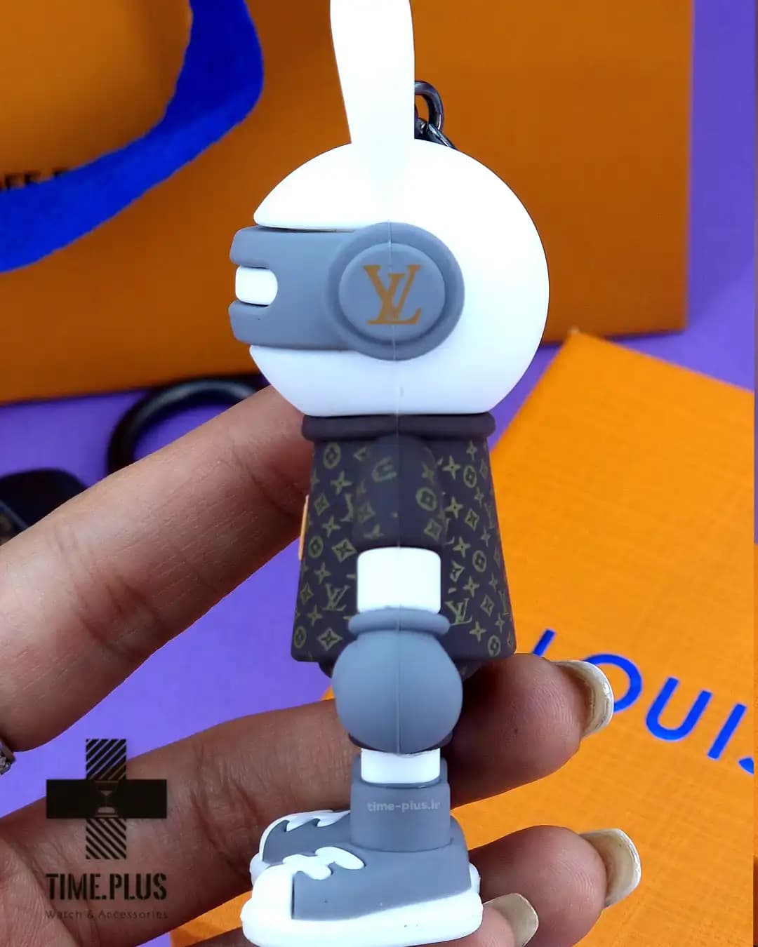 جاکلیدی LouisVuitton طرح خرگوش — تصویر ۷