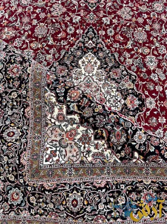 فرش قرمز گلریز 700 شانه طرح مهرنوش — تصویر ۴