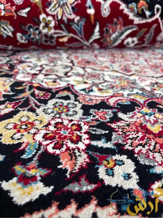 فرش قرمز گلریز 700 شانه طرح مهرنوش — تصویر ۵