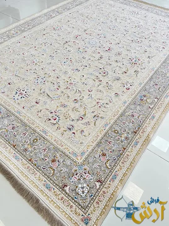 فرش افشان کرم نقره ای 1500 شانه طرح نگار — تصویر ۲