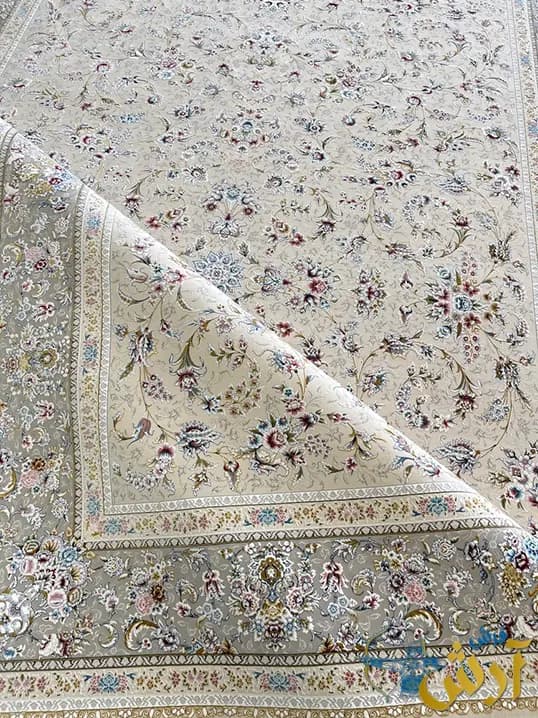 فرش افشان کرم نقره ای 1500 شانه طرح نگار — تصویر ۶