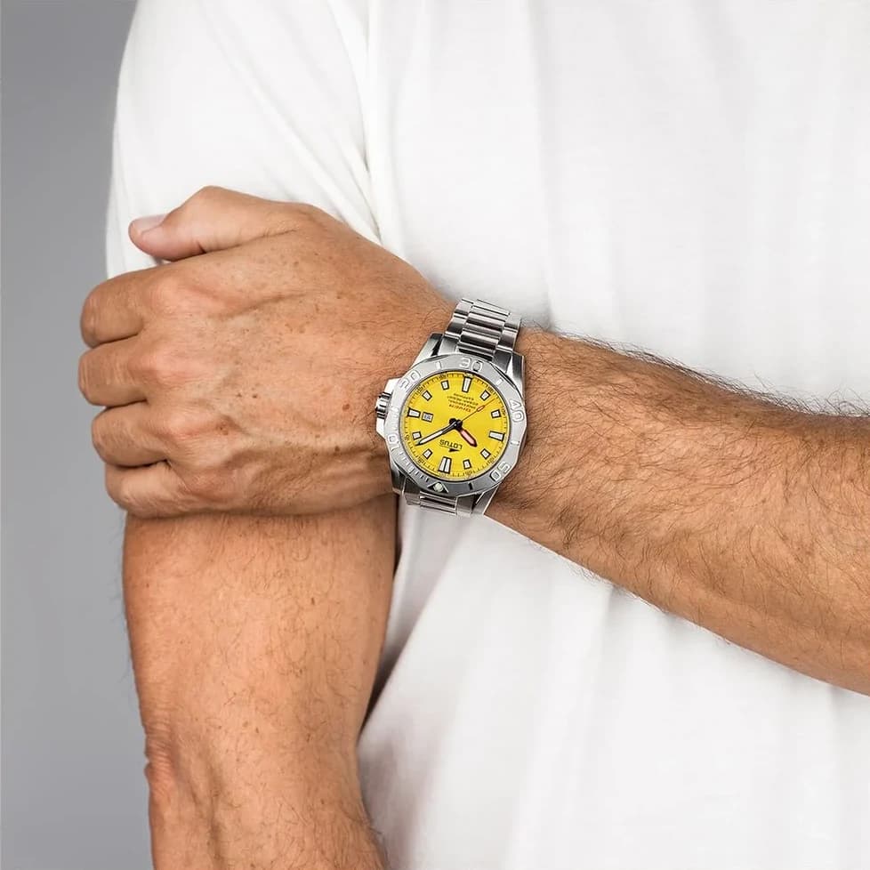 ساعت مچی مردانه لوتوس مدل L18926/4 | غواصی حرفه‌ای با صفحه آبی گرادینت (Diver) — تصویر ۴