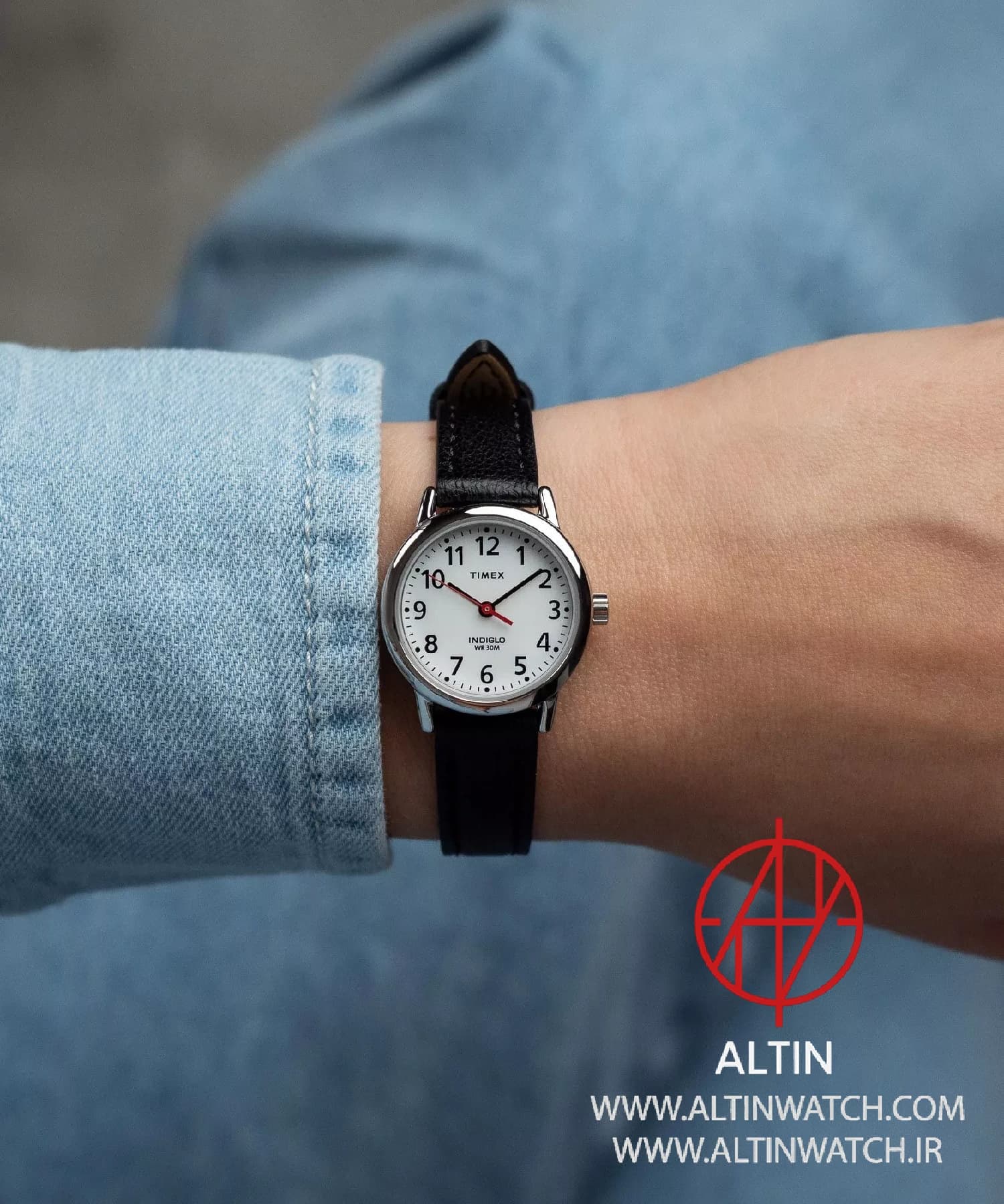 ساعت مچی زنانه تایمکس (Timex) مدل TW2V75300 (صفحه سفید، بند چرم مشکی، نور پس‌زمینه Indiglo) — تصویر ۶